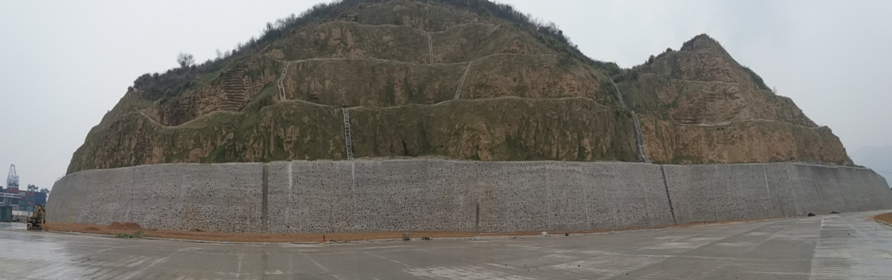 大榭招商国际码头爆破开挖及边坡防护工程