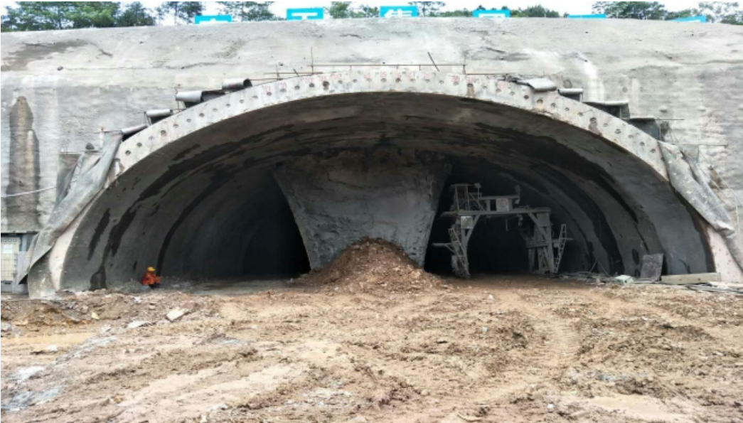 宁波小港陈山西路石门山隧道工程